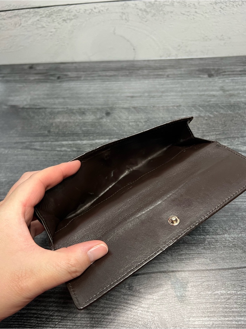 Authentic Gucci Chocolate Brown GUCCISSIMA  Wallet with Heart - Picture 4 of 13